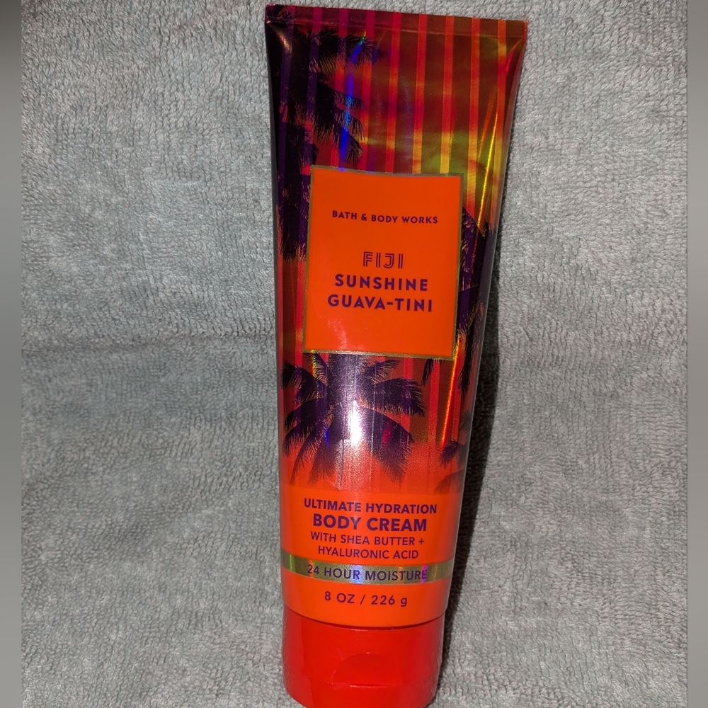 Bath & Busy Works Fiji Sunshine Guava-Tini Body Cream